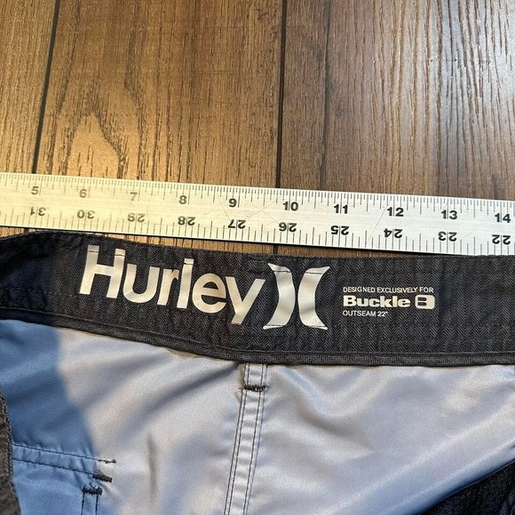 Hurley Chino Board Shorts Men's Size 36 Gray Striped - Picture 3 of 7